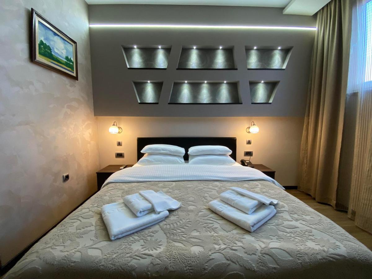 Hotel Morava - Šabac エクステリア 写真